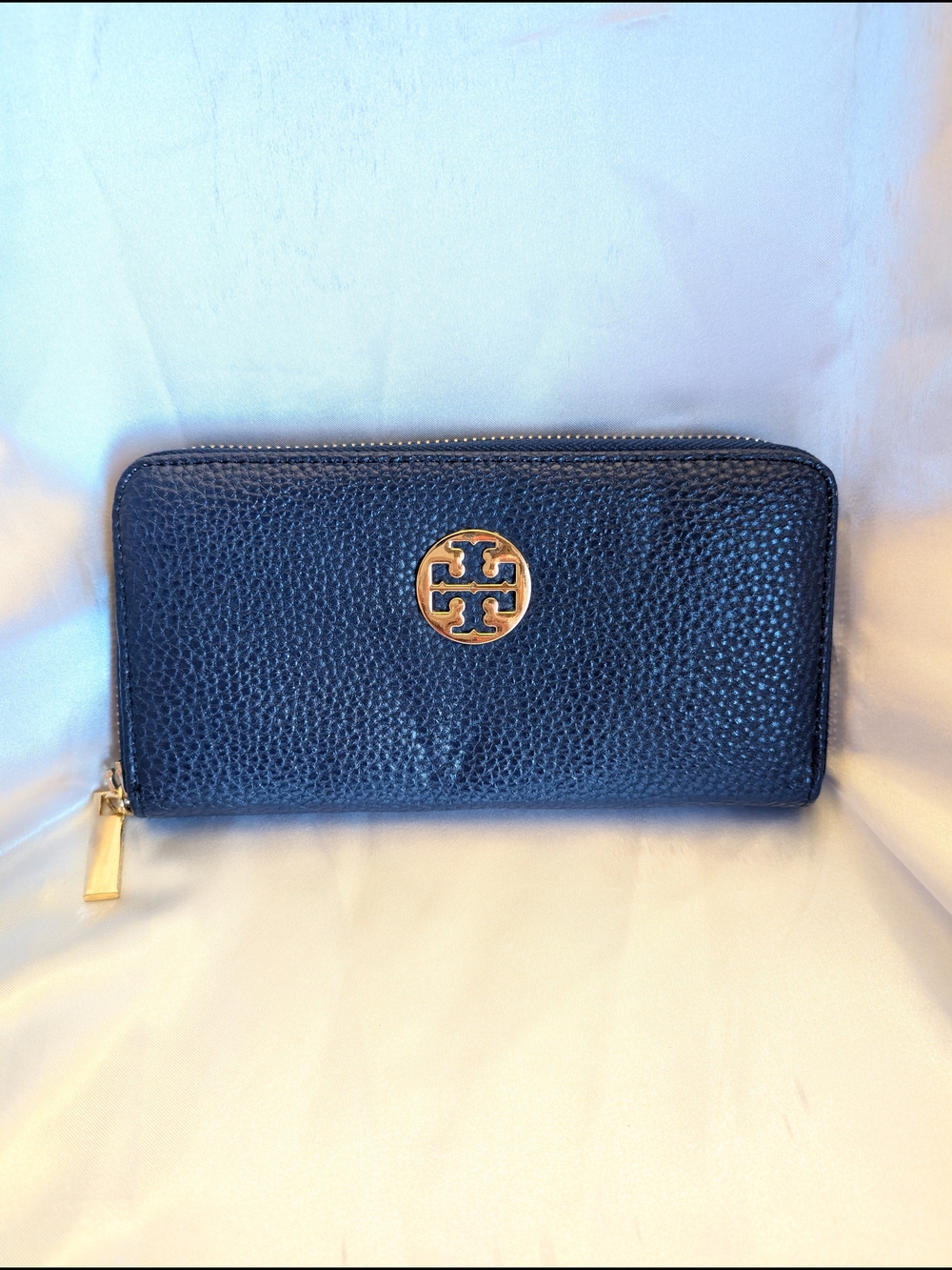 Tory Burch Carson Pebbled Leather Zip Continental Wallet Navy Blue Gold